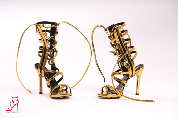 magas-sarku-szandal-arany-roxana002