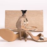 magas-sarku-tusarku-szandal-alkalmi cipo-bezs-arany-mia008